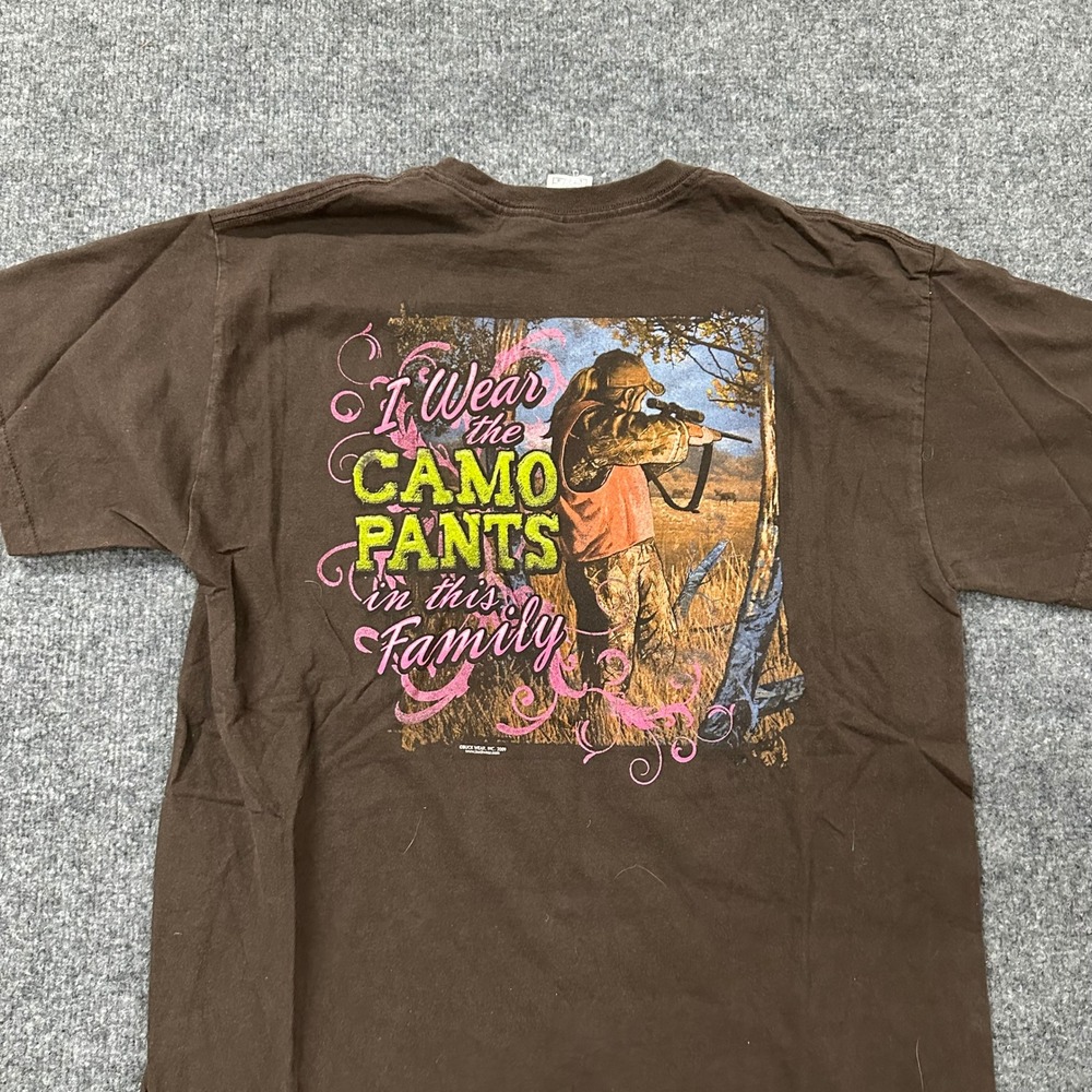 Buck Wear T-shirt Mens Size L Brown Camo Pants Hunting Graphic Short Sleeve Tee
